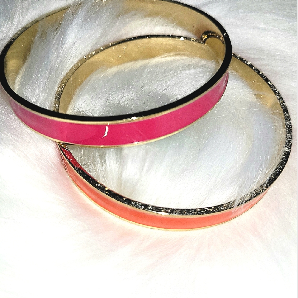 Bracelets - Picture 3 of 5